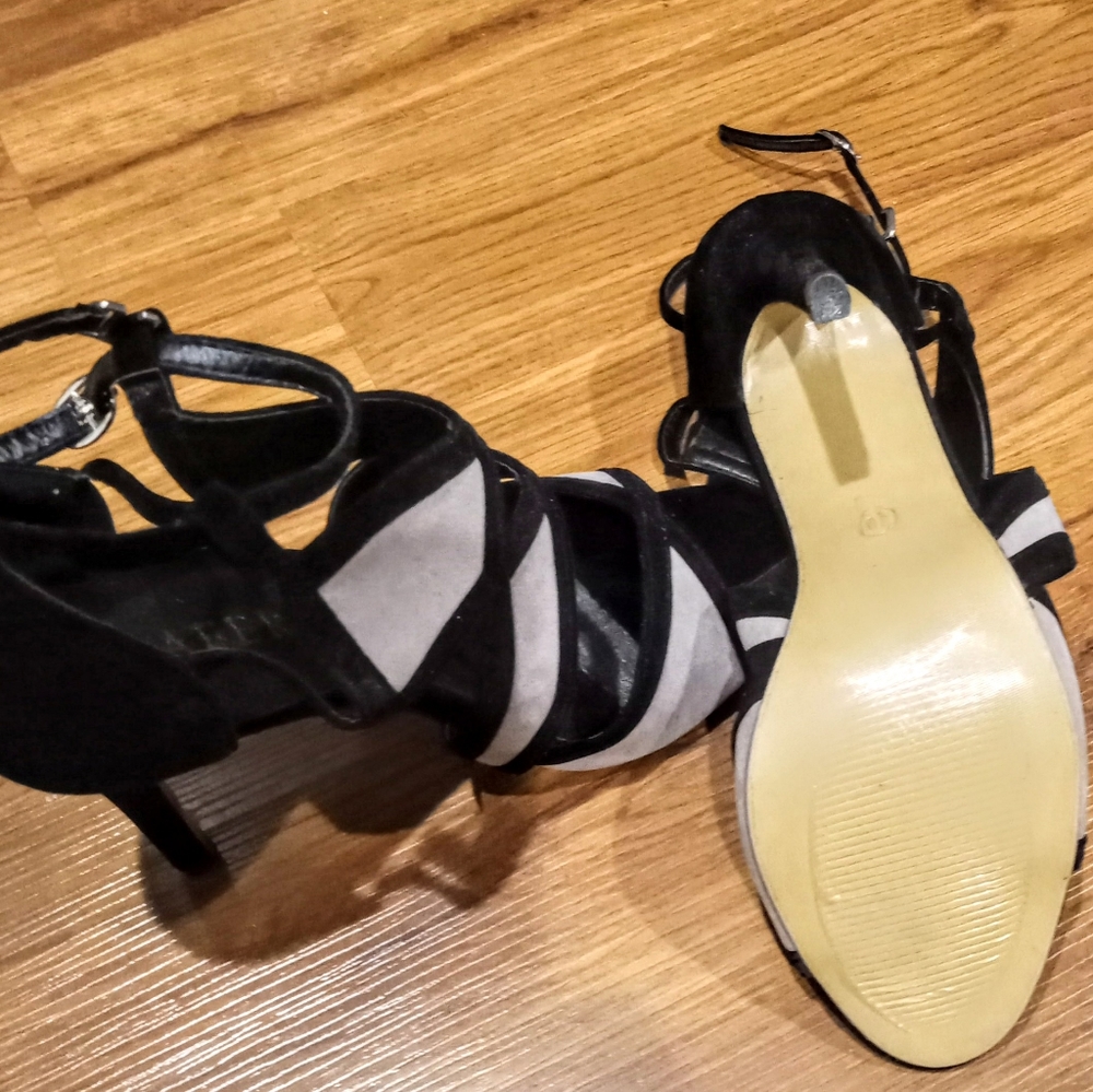 Super cute heels - Picture 4 of 4